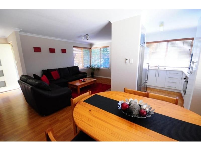 1/17 Eden Street, Innaloo WA 6018