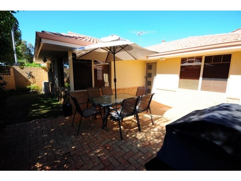 1/17 Eden Street, Innaloo WA 6018