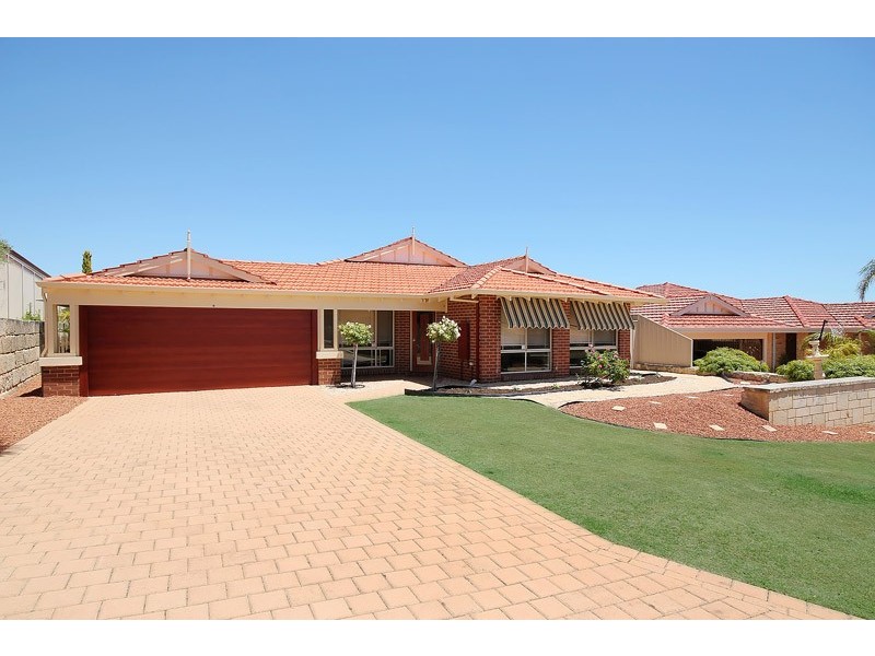 8 Topanga Pass, Iluka WA 6028