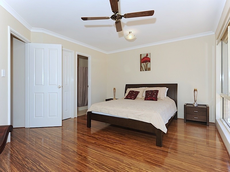 8 Topanga Pass, Iluka WA 6028