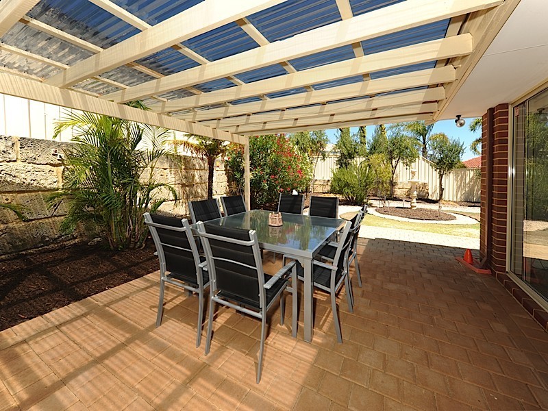 8 Topanga Pass, Iluka WA 6028