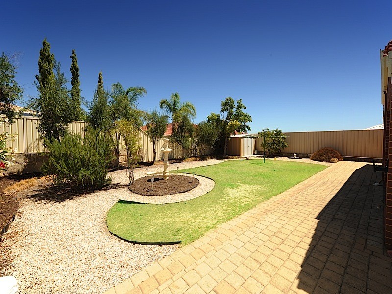 8 Topanga Pass, Iluka WA 6028