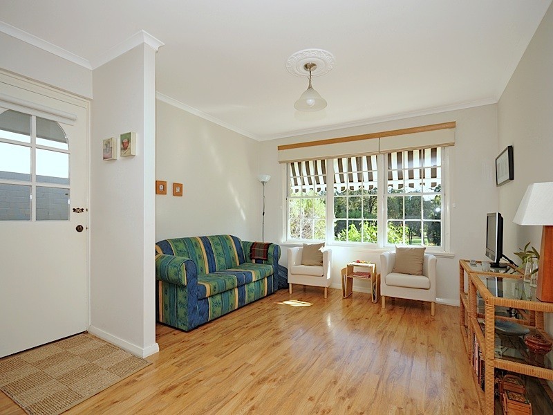 101 Milverton Avenue, Karrinyup WA 6018