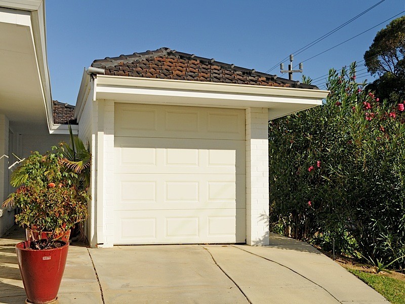 101 Milverton Avenue, Karrinyup WA 6018