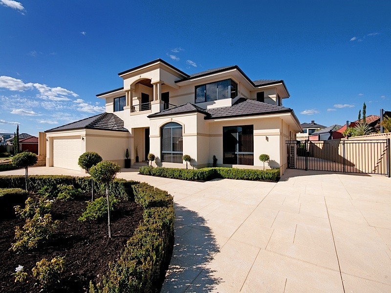 3 Jobson Mews, Iluka WA 6028