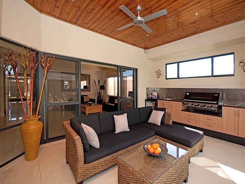 3 Jobson Mews, Iluka WA 6028