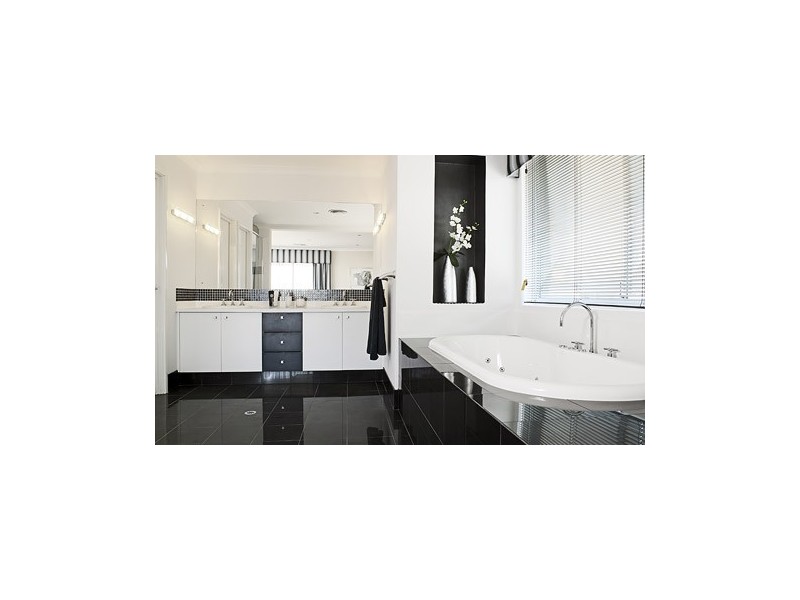 435 Burns Beach Road, Iluka WA 6028