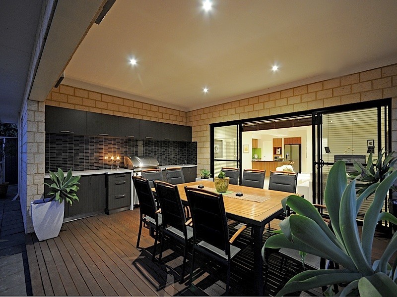 6 Craighall Turn, Madeley WA 6065