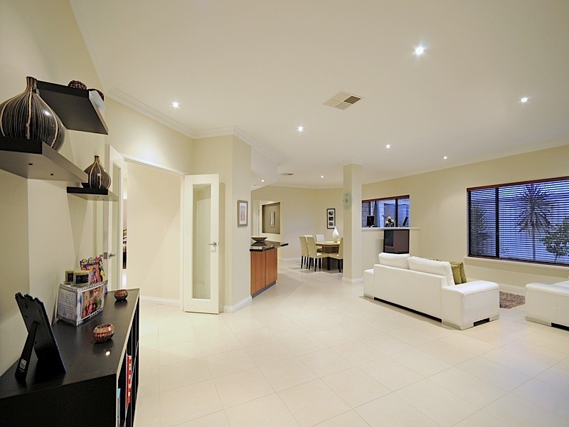 6 Craighall Turn, Madeley WA 6065