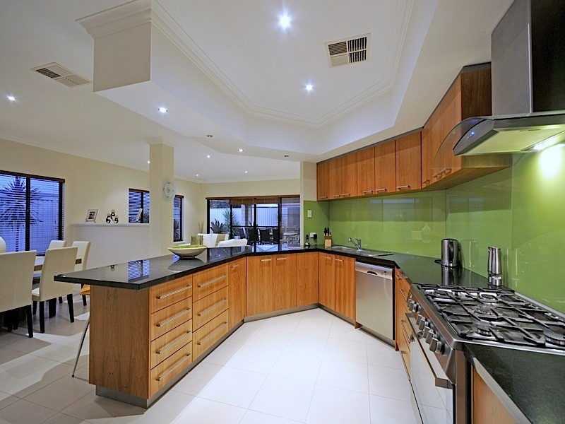 6 Craighall Turn, Madeley WA 6065