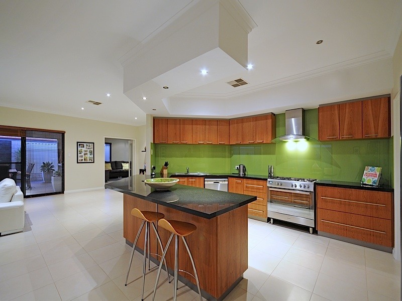 6 Craighall Turn, Madeley WA 6065