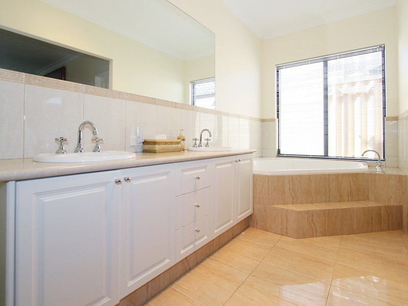 167 Delgado Parade, Iluka WA 6028