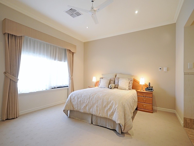 43 Paine Court, Karrinyup WA 6018