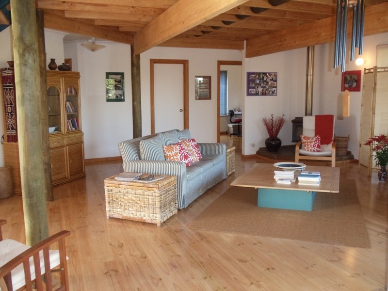 24 Leichhardt Drive, Two Rocks WA 6037