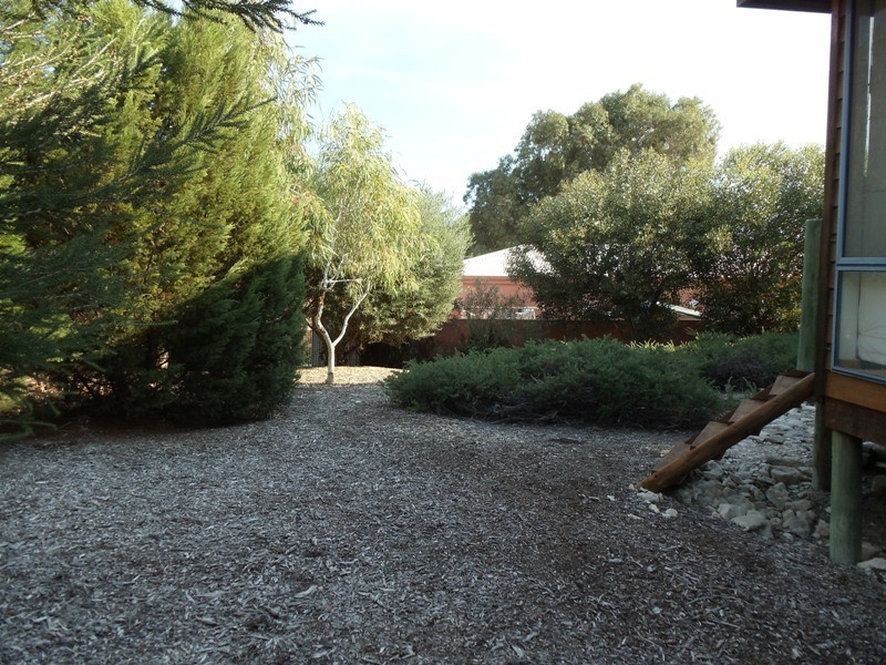 24 Leichhardt Drive, Two Rocks WA 6037