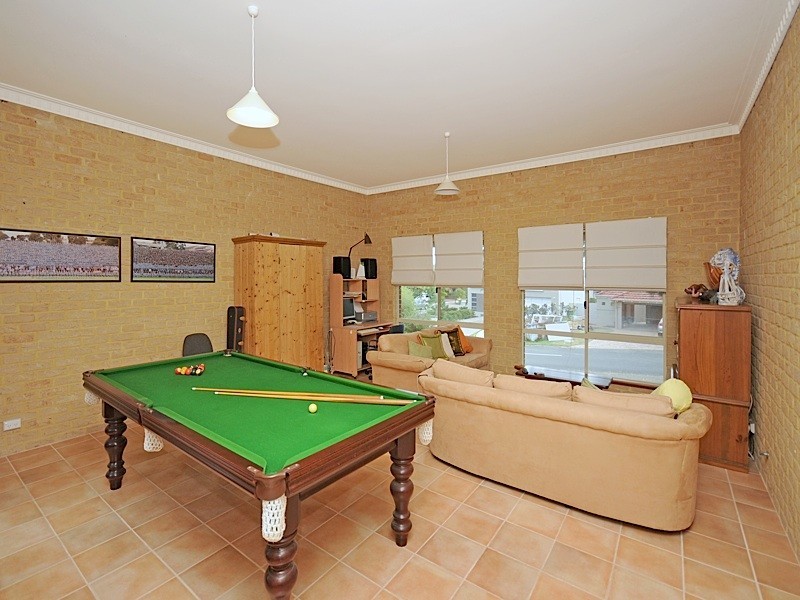 31 Hesperia Avenue, City Beach WA 6015