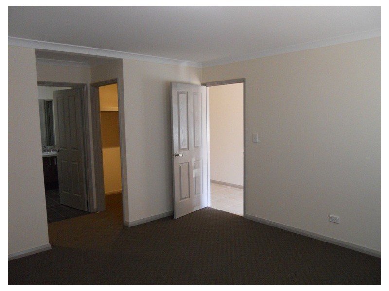 137 Lagoon Drive, Yanchep WA 6035