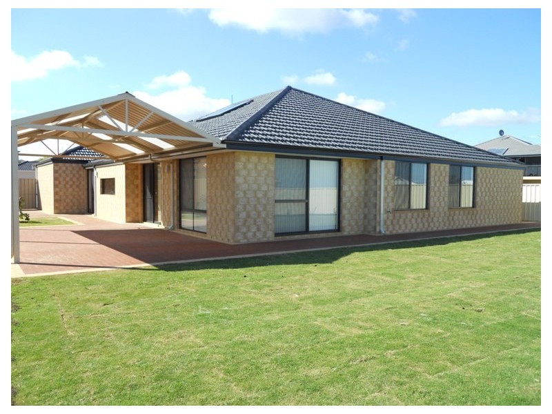 137 Lagoon Drive, Yanchep WA 6035