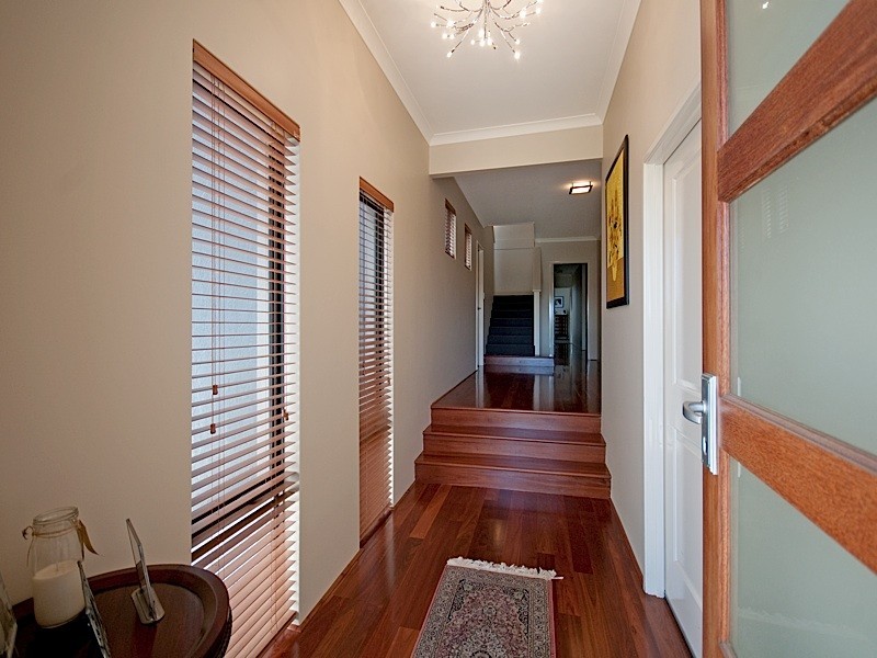 A/13 Mccoy Street, Melville WA 6156