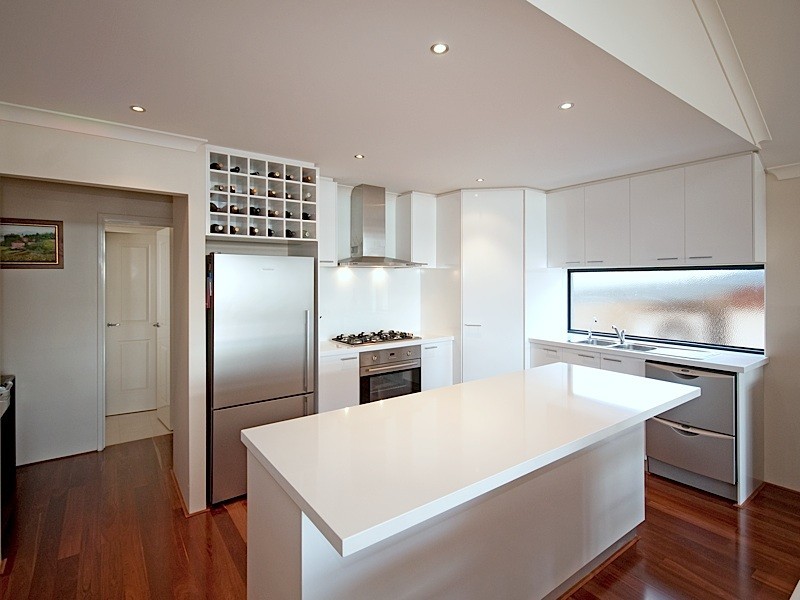 A/13 Mccoy Street, Melville WA 6156