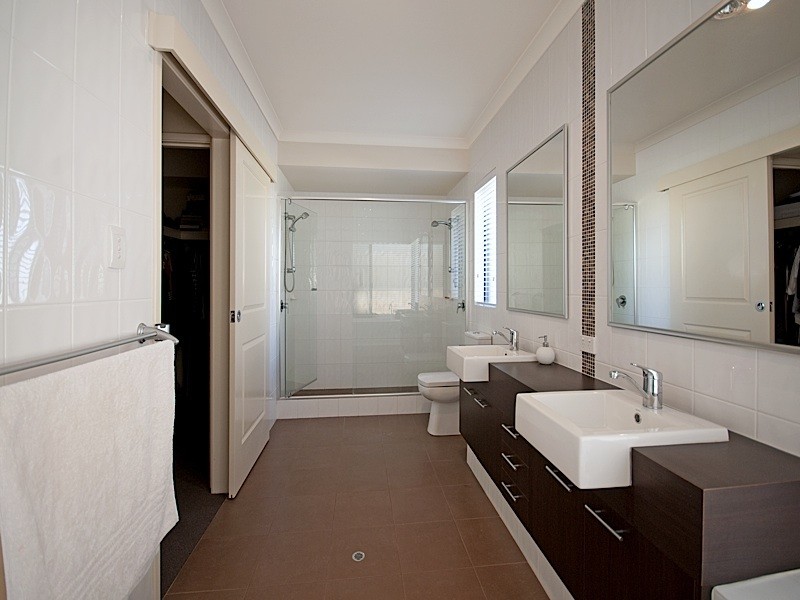 A/13 Mccoy Street, Melville WA 6156