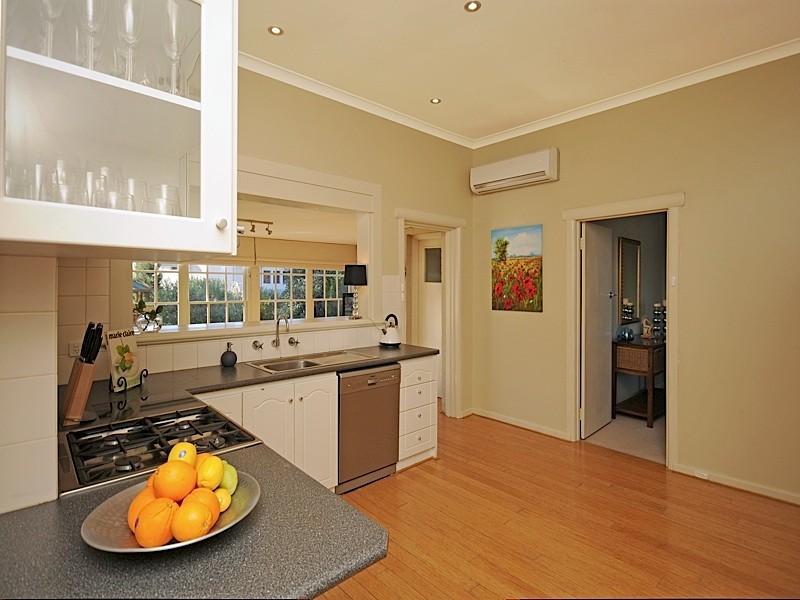 22 Glengariff Drive, Floreat WA 6014