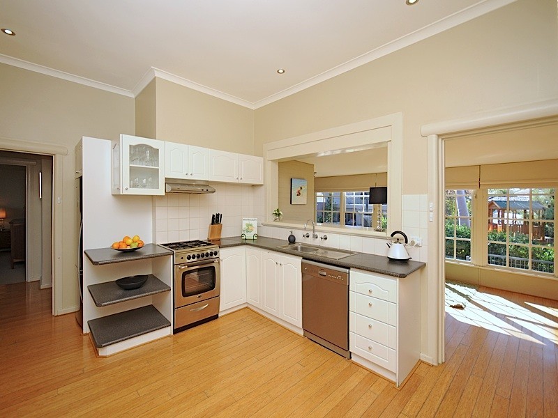 22 Glengariff Drive, Floreat WA 6014