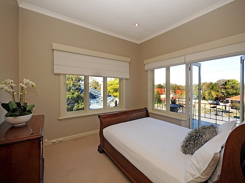 22 Glengariff Drive, Floreat WA 6014