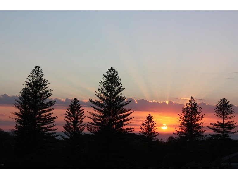 28 Kingsland Avenue, City Beach WA 6015