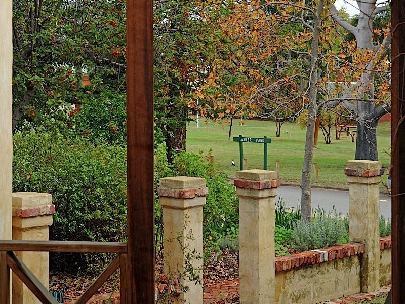 8 Grasby Street, Floreat WA 6014