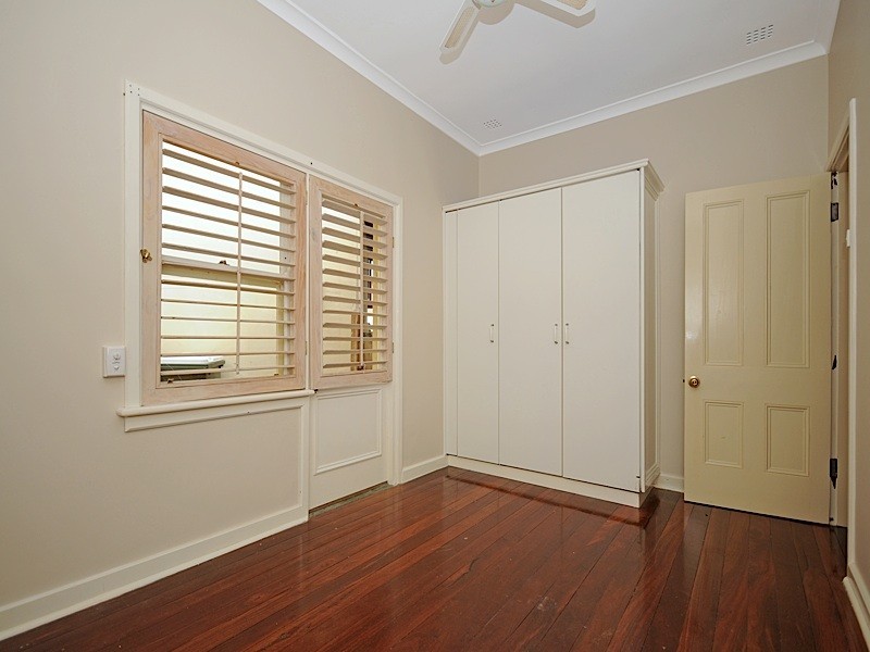 8 Grasby Street, Floreat WA 6014