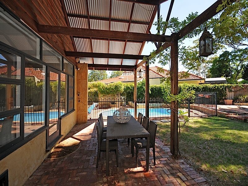 8 Grasby Street, Floreat WA 6014