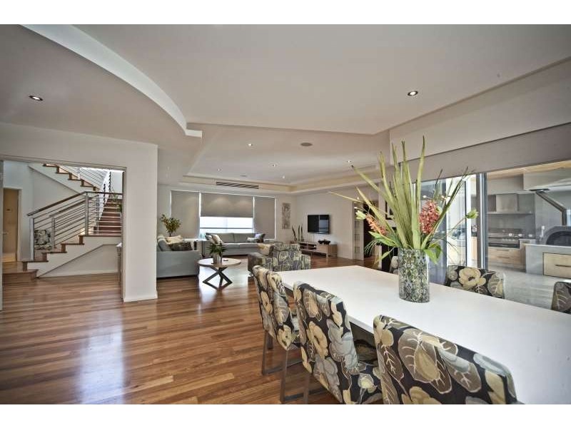 21 Ulster Road, Floreat WA 6014