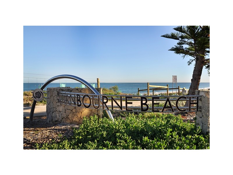 15 Birrigon Loop, Swanbourne WA 6010