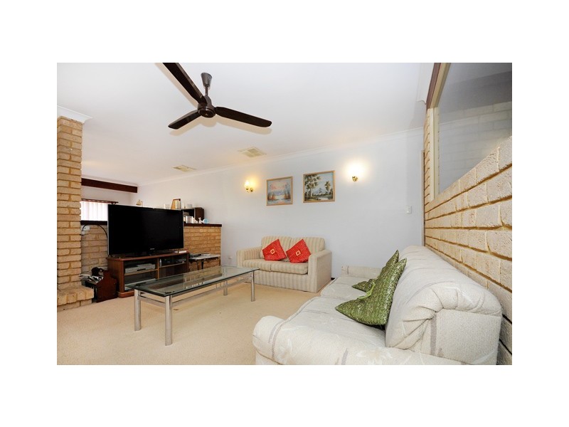16 Northwood Way, Kallaroo WA 6025