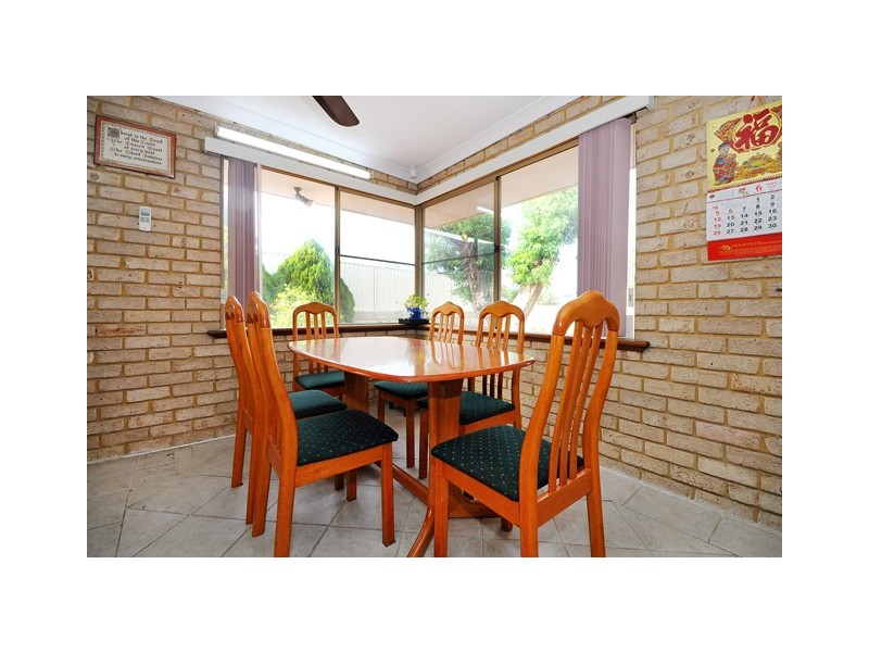 16 Northwood Way, Kallaroo WA 6025