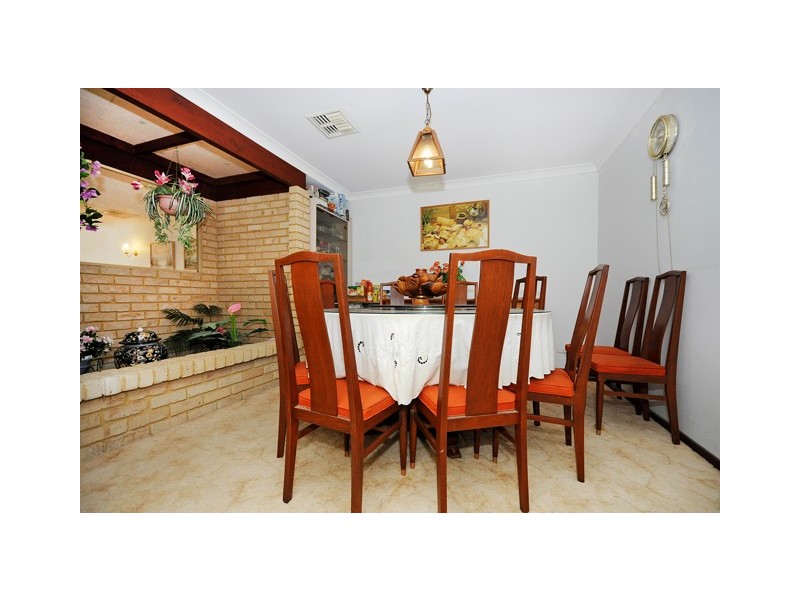 16 Northwood Way, Kallaroo WA 6025