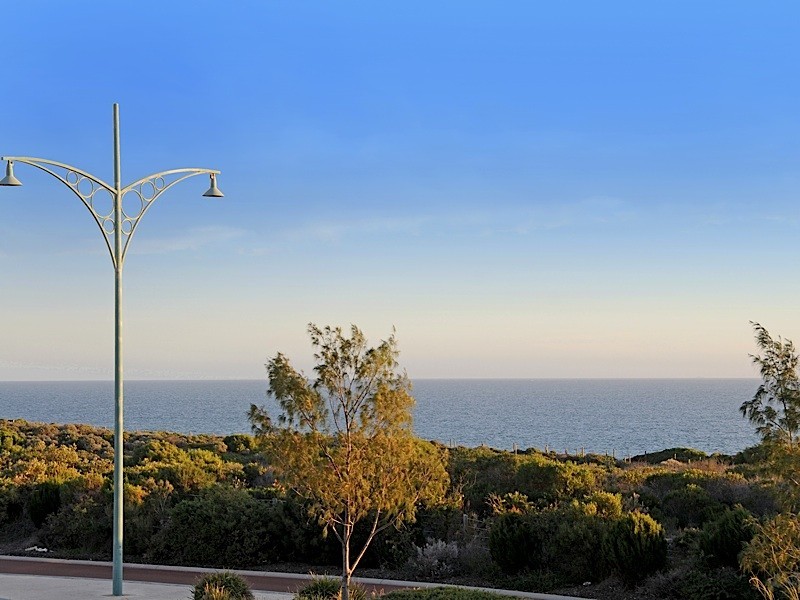 585 Burns Beach Road, Iluka WA 6028