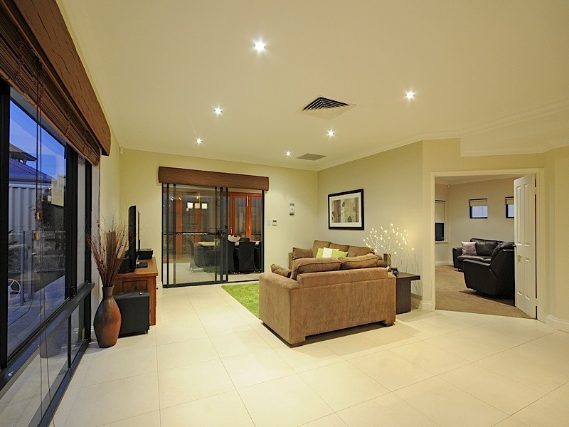 585 Burns Beach Road, Iluka WA 6028