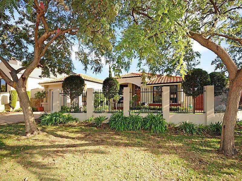 35 Quincy Loop, Iluka WA 6028