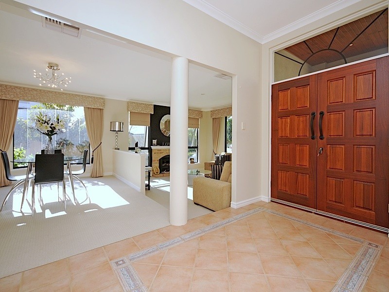 35 Quincy Loop, Iluka WA 6028