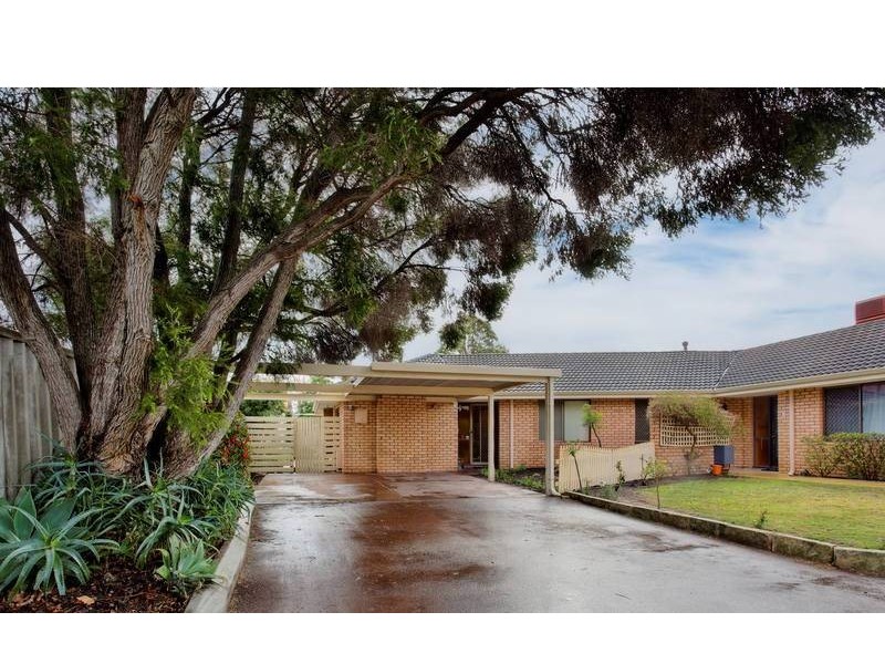 3/8 Macrae Road, Applecross WA 6153