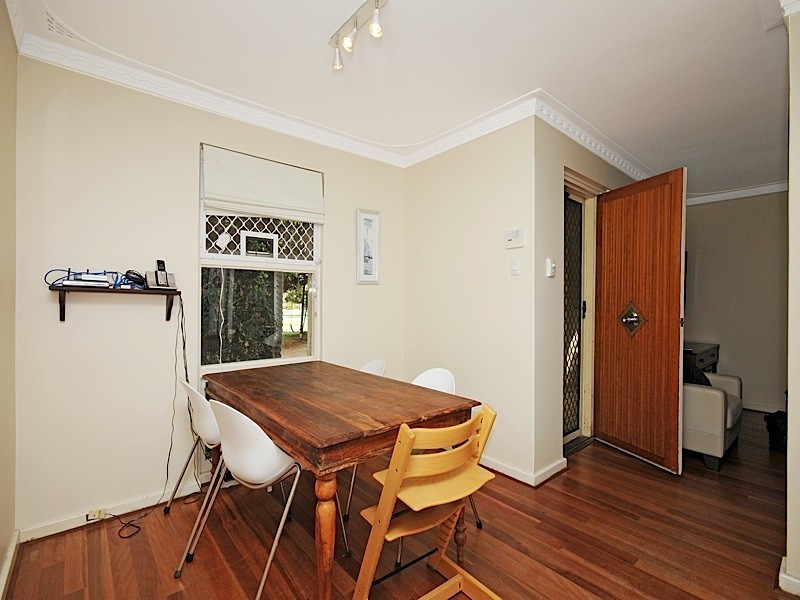 137 Milverton Ave, Karrinyup WA 6018