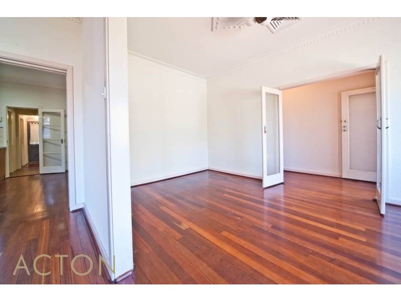 29 Salisbury Street, St James WA 6102