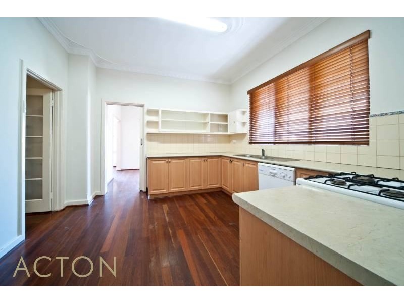 29 Salisbury Street, St James WA 6102