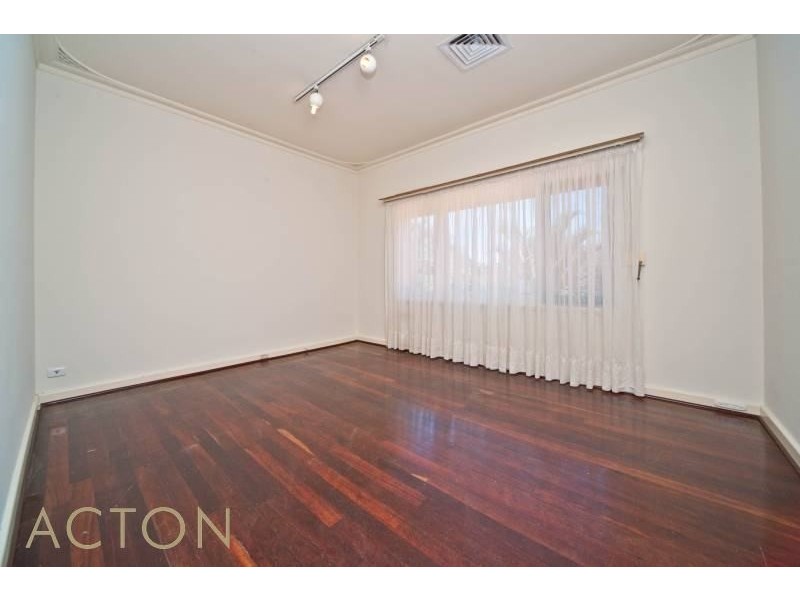29 Salisbury Street, St James WA 6102