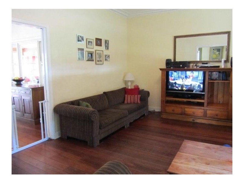 127 Rochdale Road, Mount Claremont WA 6010