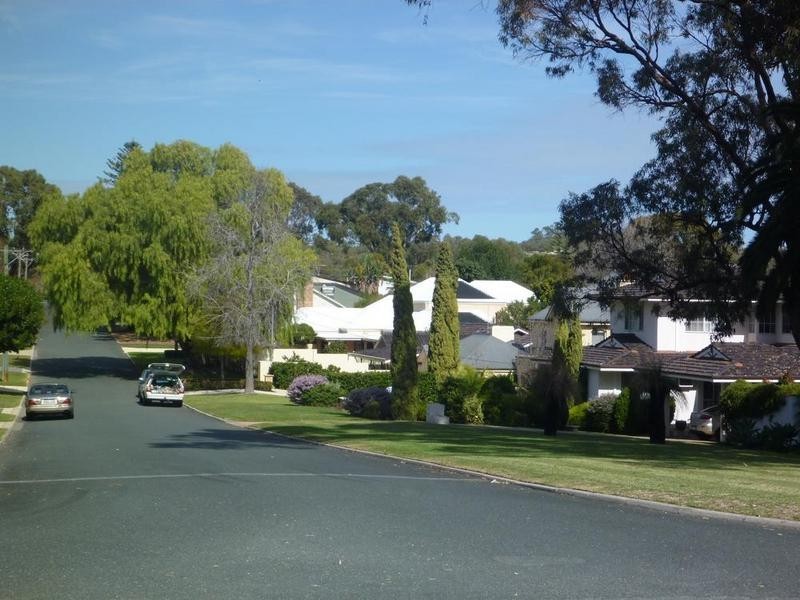 11 Glenties Road, Floreat WA 6014