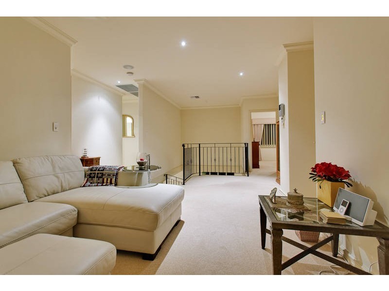 16 Daytona Drive, Iluka WA 6028