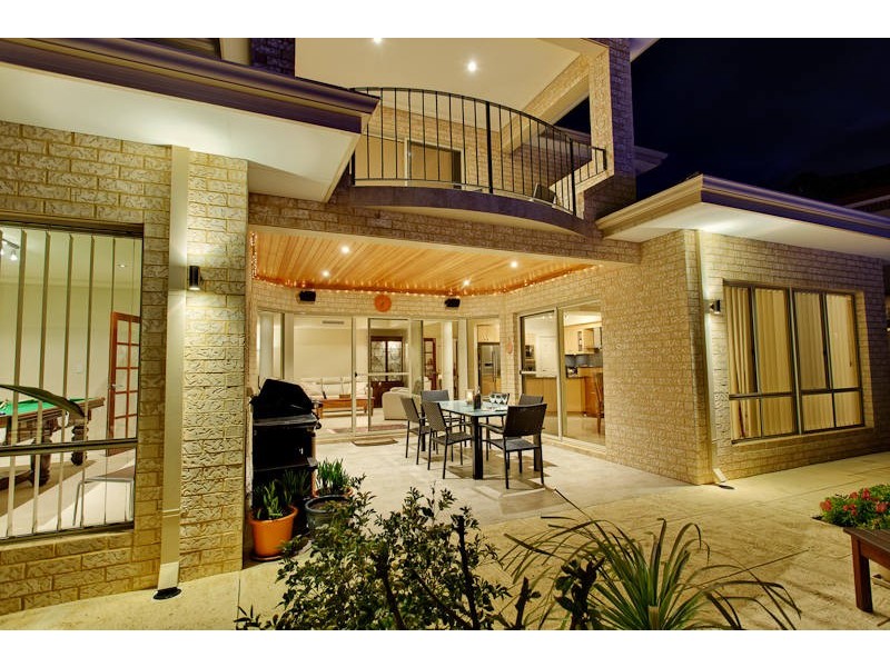 16 Daytona Drive, Iluka WA 6028